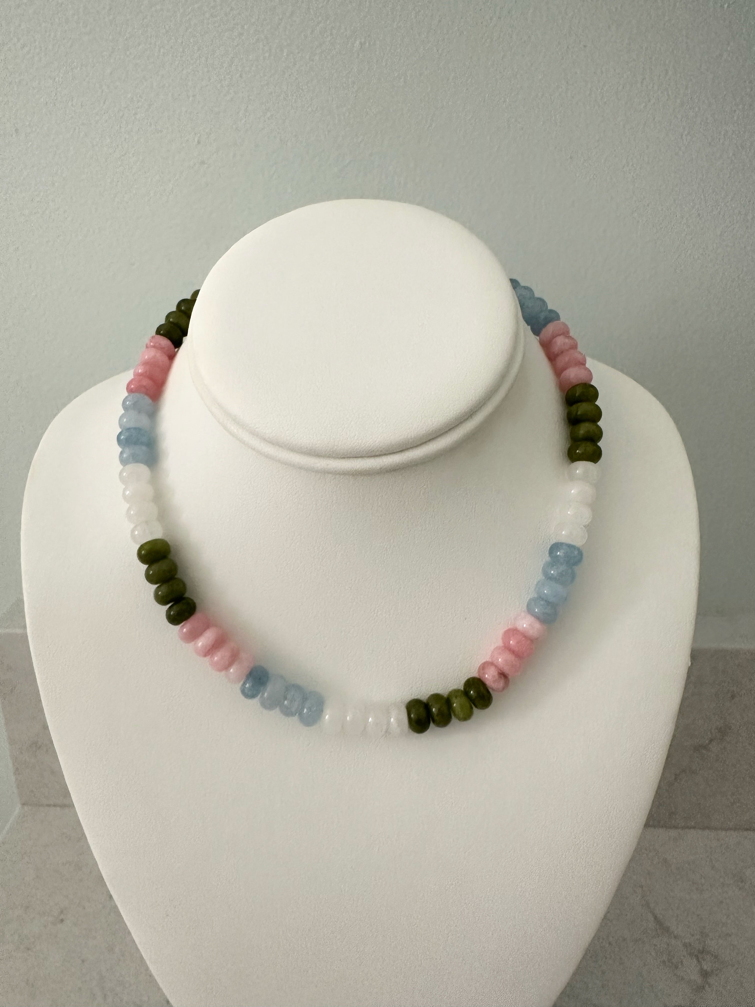 Beaded Gemstone Necklace (Multicolor)